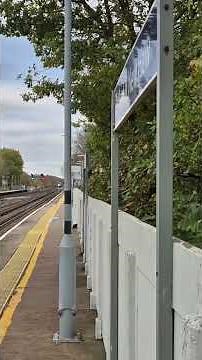 3 train carnage at Byfleet and New Haw