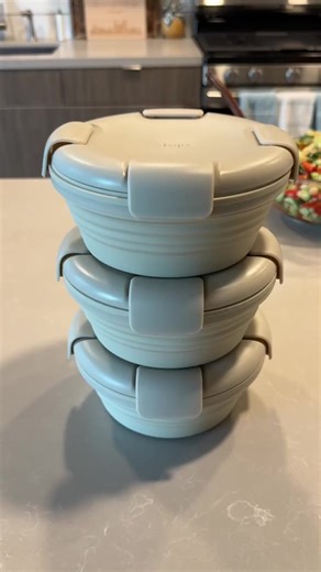 Fresh food, flexible storage, fewer excuses 🥗 Meal prep with these collapsible bowls at the link in bio #amazonfinds #mealprep #organization 🎥: @avocandreatoast