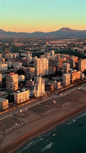 Alicante, Spain 🇪🇸✨ | Mediterranean Paradise & Santa Bárbara Castle #Shorts