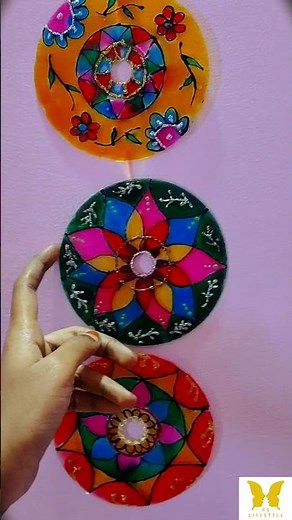Colourful wall decor using old CD | Easy wall decor ideas | Art from waste | Reuse CD crafts