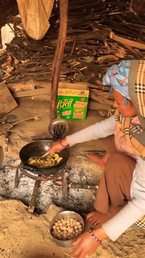 Rural Village Life of Nepal | Simple Life, True Happiness & Beautiful Nature 🇳🇵
