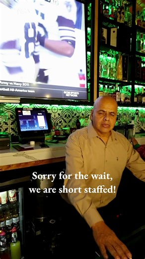 We’re doing our best back here 😂🍸#haciendabarandgrill #trend #drinks