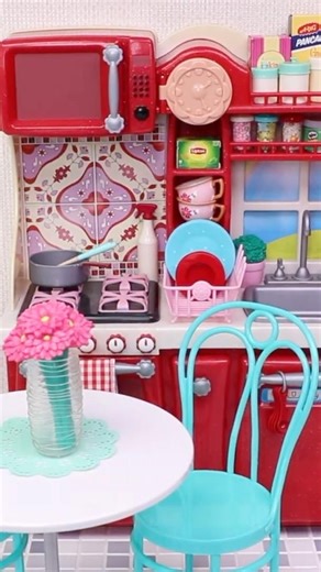 Cutest Kitchen Dining Table for Dollhouse!