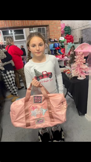 🎀✨ Cheer, Cocoa & Christmas Magic! ✨🎀 We had the absolute honor of hosting the Beggs High School Cheer Team’s Annual Christmas Party and let us just say… it was an absolute BLAST! 💖🎄 Thirty amazing girls their coaches spent the evening ✨ customizing accessories at the patch bar, 🎄 playing games, 🍽️ enjoying a spread of yummy food, ☕ sipping from a cozy hot cocoa bar and a fun dirty soda bar, 🎶 jamming to Christmas music, and laughing the night away. 🥰 These coaches truly went ALL. OUT an