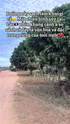 Khung Cảnh Yên Bình Tại Lào