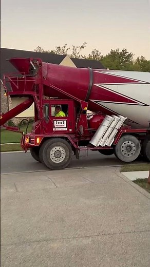 🏗️ Fiberglass Pool Install Pt5: Pour 1 — Concrete Meets the Edge (No Mistakes Allowed) 💪