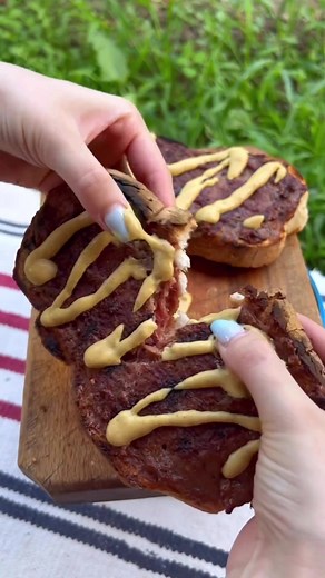 Discovering Mici Pe Paine: Romania's Street Food Delight