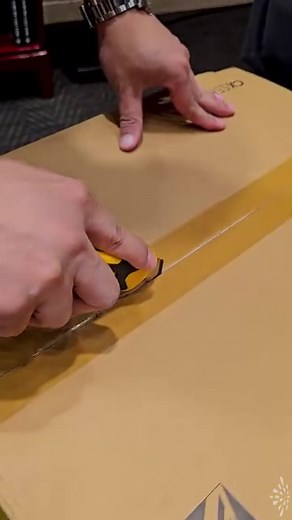 The Cambridge Audio AXN10 is a versatile network player designed to bring high-resolution music streaming to your audio system. It supports various streaming services, including Spotify Connect, Tidal, Deezer, Qobuz, Apple AirPlay 2, and Chromecast built-in. It's also Roon Ready for seamless integration into a Roon ecosystem, and it can play high-resolution music files from USB drives and NAS devices. With an intuitive control app, it's a modern music hub for audiophiles. The @cambridgeaudio CXA