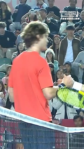 Upset complete 👏 . #BOCHKTO #中銀香港網球公開賽 #ATP #HKCTA #中國香港網球總會 #HKTS #ConnectEveryExcitement #連繫網球狂熱 #BOCHK #中銀香港 #CSTB #文化體育及旅遊局 | Bank of China Hong Kong Tennis Open