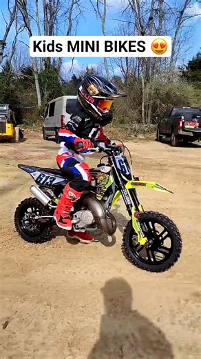 mini stunt bike ghar ke bahar 🥳😍 #shorts #minidietbikes #kidsminibike #minibike