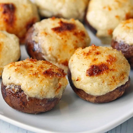 Keto Stuffed Mushrooms (Creamy & Cheesy!) - Healthy Recipes Blog