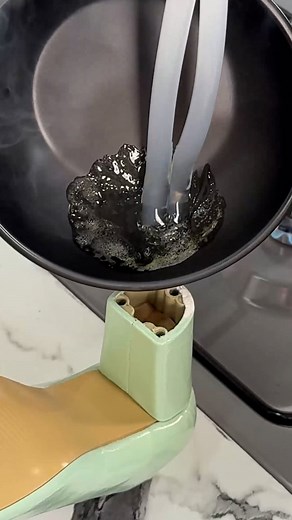 Melted glue trick for heels 👠 #glue #heels👠 #trick #diy #MustWatch #glue | Entice StuDio
