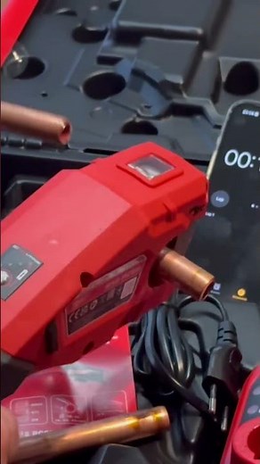 no more manual pipe cutting M12 Raptor Milwaukee