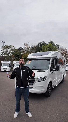 Der neue KABE NOVUM KOMPAKT LGB ist da – und wir gehören zu den ersten Händlern in Deutschland, bei denen ihr dieses Modell live besichtigen könnt! Modern, kompakt und vollgepackt mit innovativer Technik – der perfekte Begleiter für alle, die unterwegs keine Kompromisse machen wollen. Kommt vorbei und überzeugt euch selbst von Qualität und Design auf höchstem Niveau. 📍 Jetzt bei Probus Reisemobile – wir freuen uns auf euren Besuch! #ProbusReisemobile #KabeNovumKompaktLGB #Reisemobil #Wohnmobil 