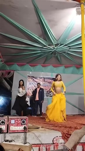 Arkesta: Bhojpuri Stage Show Highlights on This Day