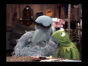 The Muppet Show - 202: Zero Mostel - UK Spot: Sam and Kermit in the Prop Room (1977)