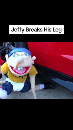 Jeffy Breaks His Leg: Puppet Adventures and Fun