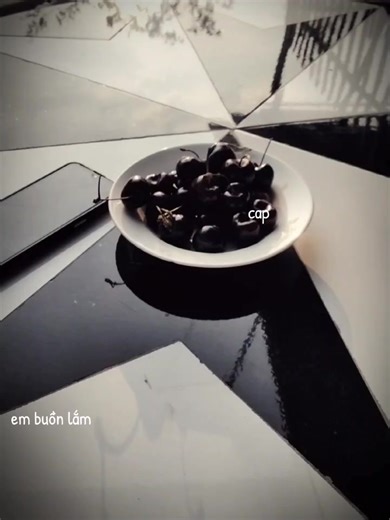 em buồn lắm em buồn lắ em buồn l em buồn em buồ em bu em b em e