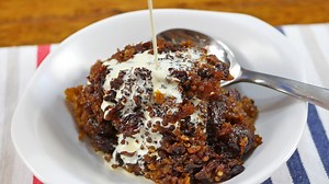 A classic sago plum pudding 🤤 Recipe: https://slowcookingperfected.com/slow-cooker-sago-plum-pudding/ | Slow Cooking Perfected