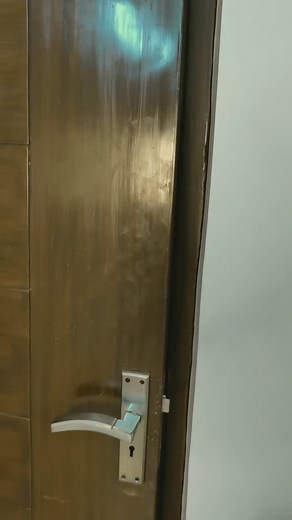 Learn the meaning of the word ‘Incorrigible’ | Learn English with Fun | #englishlesson #learnenglish #vocabulary #wordoftheday #incorrigible #spokenenglish #englishvocabulary #dailyuseenglish #learningenglish #englishreels #reelsinstagram #englishwordoftheday #englishvideos #englishsikho #preetibedi #esllearning #esllearners #englishwithfun | Preeti Bedi