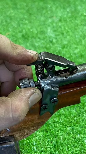 Viral Daily HD on Instagram: "Simple mechanism _ Mechanical _ Craft design #diy"