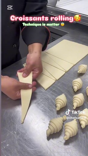 Master the Croissant Rolling Technique Step by Step