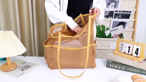 Gocvo Mesh Beach Bag for Women, Beach Tote Large Foldable Mesh Swim Bag with Pockets | Sandproof | Waterproof - Walmart.com