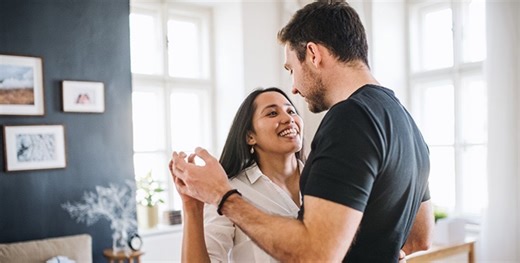 Komunikimi në çift! Disa mënyra si të sillemi kur ndiejmë se partneri nuk po na kupton