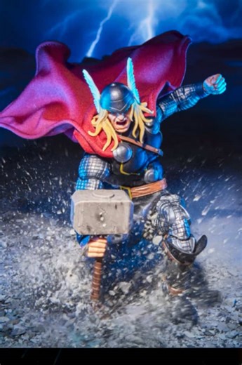 New Thor Figure Revealed: Marvel Legends Collectible