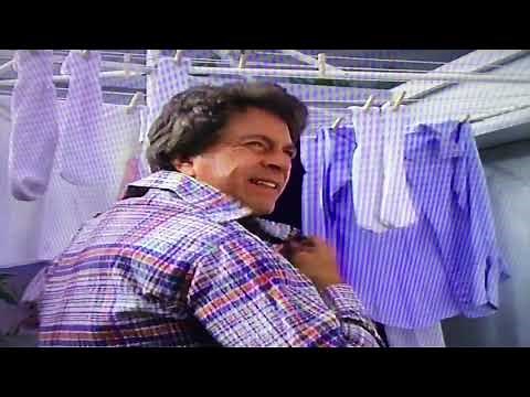The Incredible Hulk Returns David gets some new clothes scene