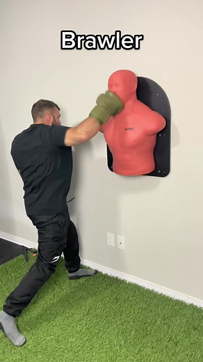 Boxer vs Brawer demonstration #boxing #hayabusa #hayabusagloves #boxraw #boxer #boxeo #mma #martialarts #brawler #demonstration #tutorial @hayabusacombat @boxraw