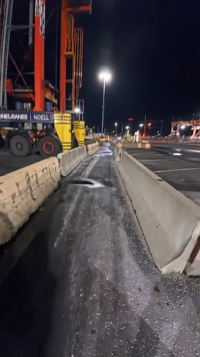 The Machine Operator on Instagram: "2nd attempt: I didn't skip the ladder climb this time. Let's climb up the 4 High Straddle Carrier @trucker_gang #ila #fyp #pov #straddlecarrier #bluecollar ilwu themachineoperator"
