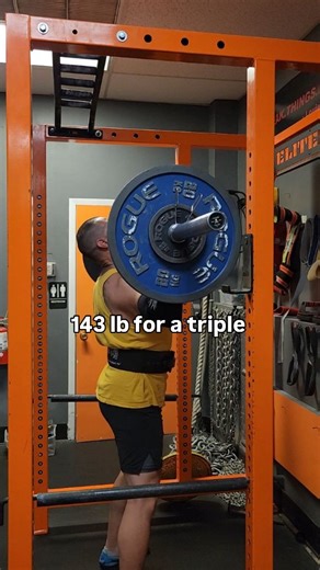 Last time I attempted this weight I only got two reps. The third rep was a bit of a grind ( with a little bit of twerking) but it went up. Keep building the boulders for shoulders 💪🏼 #almasanaecorporesano #dadbodtostud #fitover40 #trainwithme #asironsharpensiron #train #shoulderpress | Tactical Strength Training