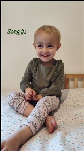 Any guesses at what Christmas songs she's singing? 🎙️☃️ We're happy to have Abbie be a part of our album and shows this year, and she's been practicing! She's only 2, so her words aren't super clear yet, but she means what she sings. 😆 Don't forget: you can get tickets to our show on Friday, November 28th at the link below. browncountyplayhouse.org/event/jingle-bell-rockin-tribute-band-2025/ | Isaac Family Band