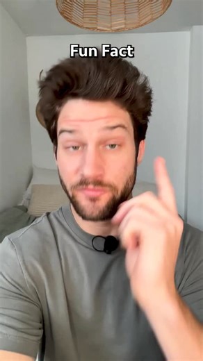 Doug Sharpe on Instagram: "Jim Carrey offered to return his $20 million salary plus interest because The Grinch make up was so painful and annoying to wear, it was giving him panic attacks #thegrinch #grinch #jimcarrey #behindthescenes #howthegrinchstolechristmas"