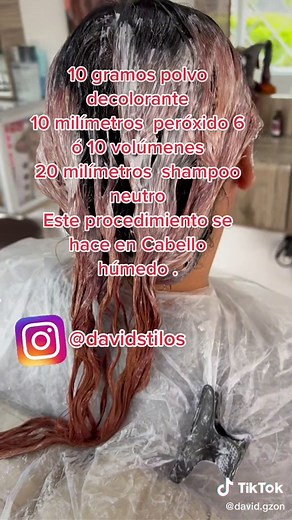 Cabello Cobrizo en Morenas Claras: Degradado Perfecto