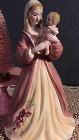 Vintage Josef Originals Madonna and Holy Child Large Figurine, Pink Roses, Mary and Baby Jesus - Etsy Canada