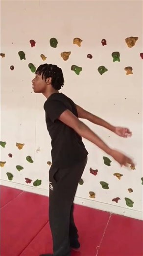 doing backflip in my school gym #backflip