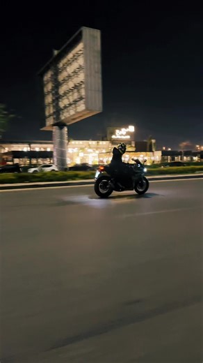 ‏Double tap #slowbike #motorcycle #motorsport #bikeedit