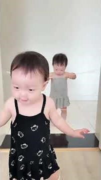 14-month-old twins' "tape-crossing" challenge