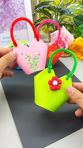 Step by step paper cup mini purse #papercraft #diycraft #minipurse #papercup #handmade #easycraft #reuse #creative #funart #simplecraft #decor #artideas #kidsart #upcycle #smallbag #craftlover | paper craft ideas