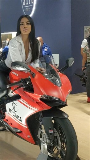 DUCATI SUPERLEGGERA V4 🔥 EICMA MODEL VIBE THAT BROKE THE INTERNET