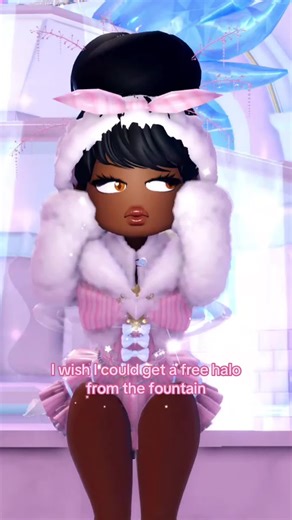 Obteniendo un halo gratis en Royale High