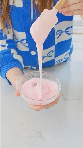 Frosting vs Icing vs Glaze: What’s the Difference?