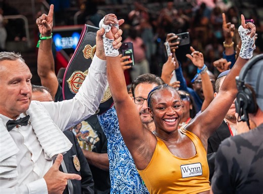 Claressa Shields beats Franchon Crews-Dezurn in unanimous decision