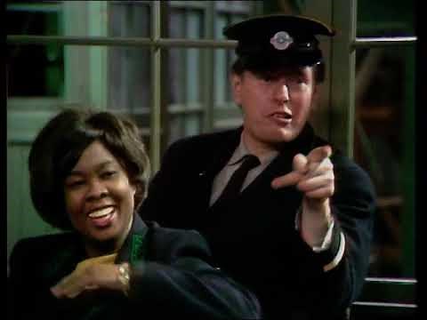 On The Buses - Series 3 Episode 10