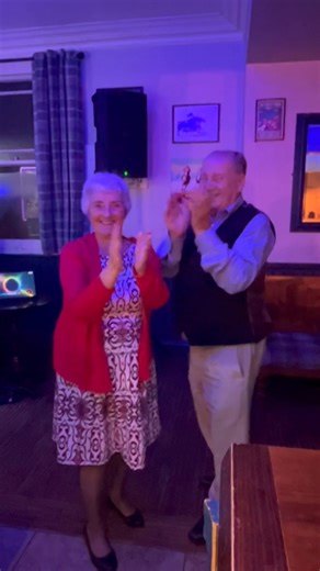 Weekends at the Beeswing isnt just all about the youngsters , latest hits or madness This beautiful couple love joining in on a friday Night 🥰 | Beeswing York