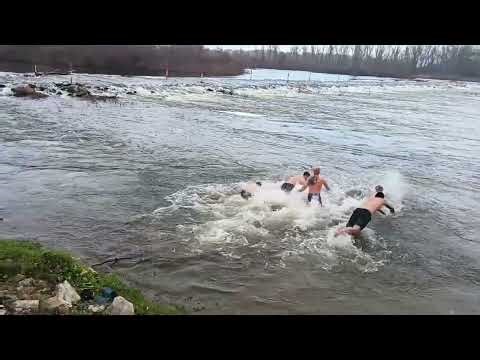 Τα θεοφάνεια το πέταγμα του σταυρού στον ποταμό Άρδα Στις Καστανιές Έβρου 6.1.2026