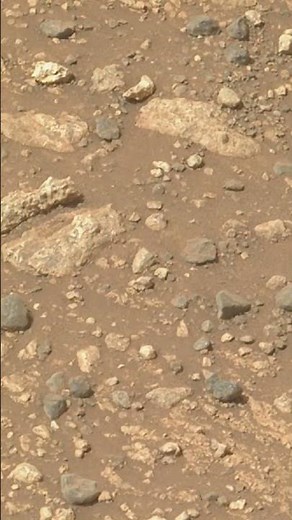 Sol 1,775: Mastcam-Z zoomed into the LEFT side of Mars and found colors that have no name on Earth🌈💀