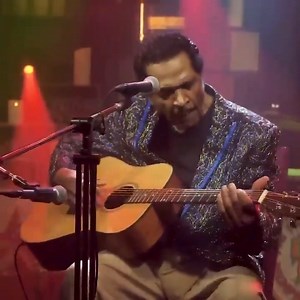 🎸 Fri, Dec 13th, we present BOBBY RUSH, the greatest living Bluesman, and a living legend of American music! “[Blues is] the root of all music, it’s the mother of all music. If you don’t like the blues, you probably don’t like your mama.” Headliner highlight of the 2024 Waterfront Blues Fest and previous Editions; 4 Time GRAMMY winner; Blues Hall of Famer; 12x Blues Foundation Award Winner, B.B. King Entertainer of the Year. Unbelievably at age 84, he exudes the energy of a 20-year-old, and is 